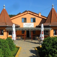 Hungária Club Étterem és Söröző