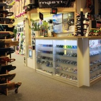 Wakeshop wakeboard szaküzlet és outlet