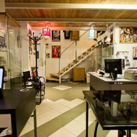 Swastika Tetováló és Piercing Szalon