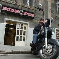 Hooligans Motors Tetováló és Piercing Szalon