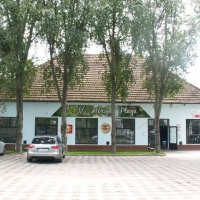 M-horog Horgász Plaza