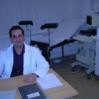 Dr. Vámosi Béla szülész-nőgyógyász