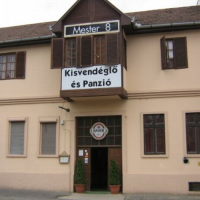 Mester 8 Kisvendéglő