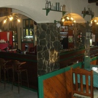 Yellow Pub