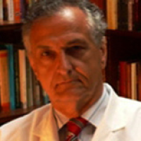 Dr. Pulay Tamás szülész-nőgyógyász, onkológus