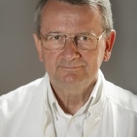 Prof. Dr. Papp Zoltán szülész-nőgyógyász