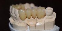 Dental Komáromi