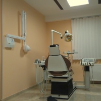 Oxydental Újpest - Ambuláns szájsebészet - fogászat - implantáció