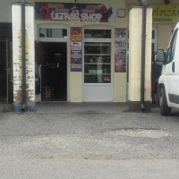 Ultras shop Sport ruházat és utcai viselet