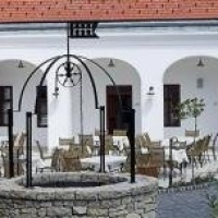 Hotel Historia**** & Historante